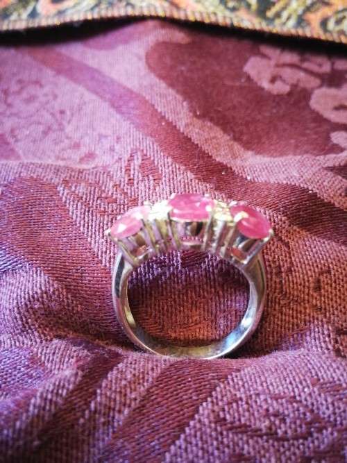 18ct White Gold Diamond and Ruby Ring