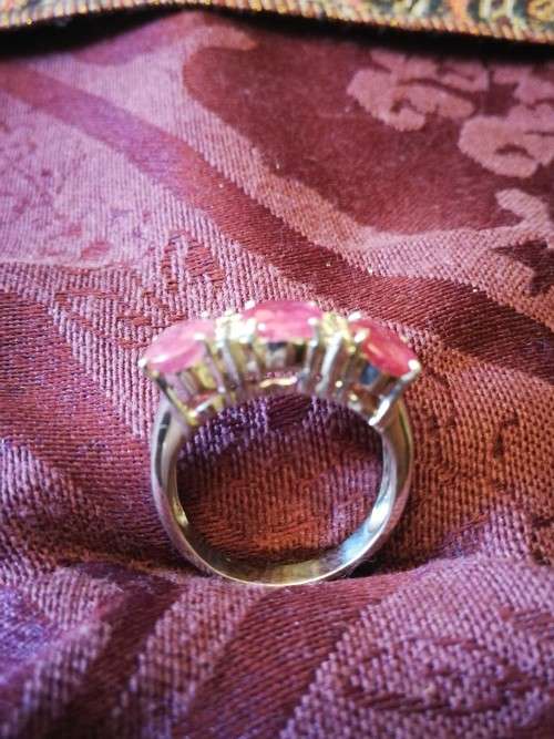 18ct White Gold Diamond and Ruby Ring