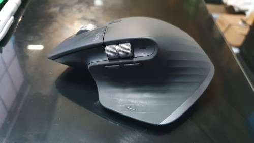 Logitech MX Master 3 Wireless 2.4ghz and Bluetooth Mouse Multi Monitor