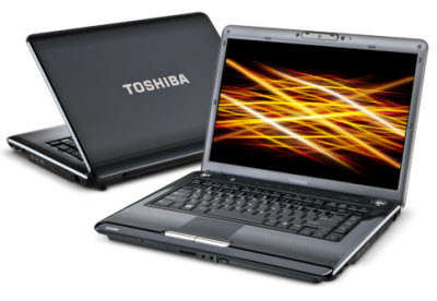 TOSHIBA SATELLITE A305D AMD TURION X2 64 / 3GB / 250GB / WIN VISTA / ATI GRAPHICS / FREE (NEW) BAG