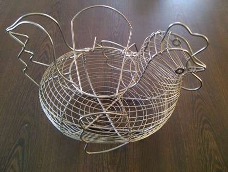 Lovely Strong Wire Chicken Basket for Storing Eggs