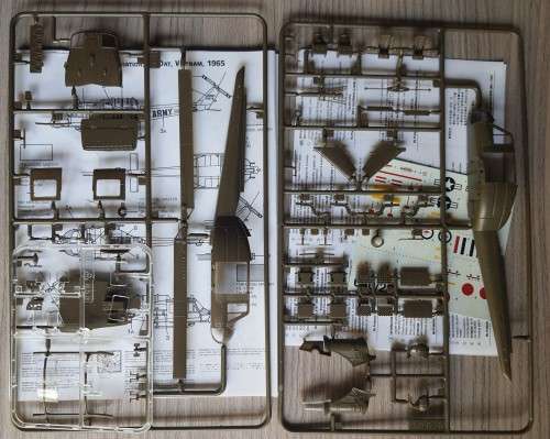 1995 Italeri UH-1B Huey Model Helicopter