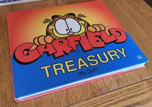 6 Old Garfield Books