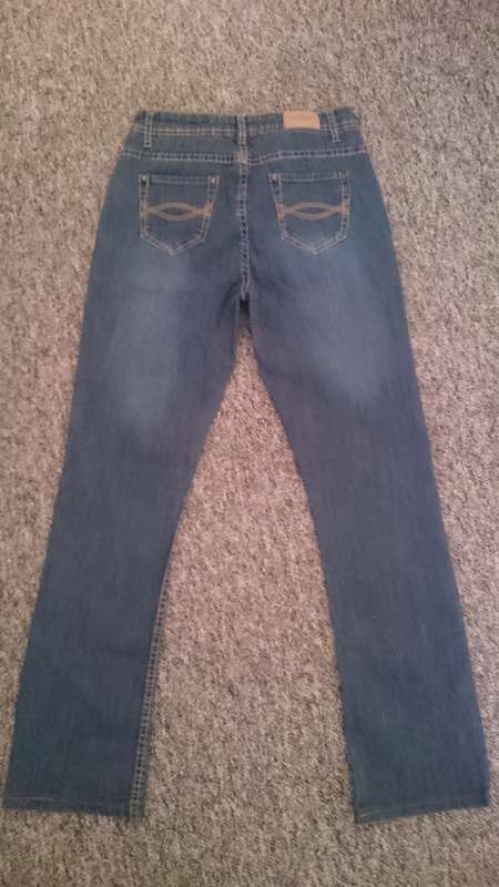 Cherokee Ella Bootleg Jeans