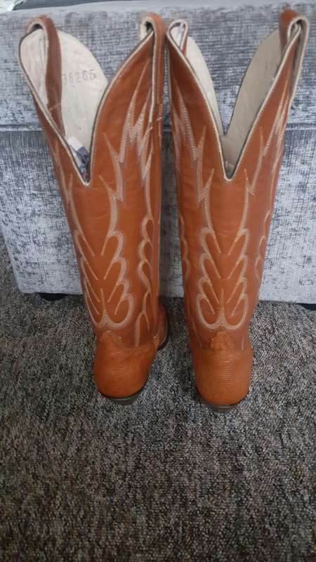 Vintage Cristobal Romero Hand-Crafted Lizard Western Boots