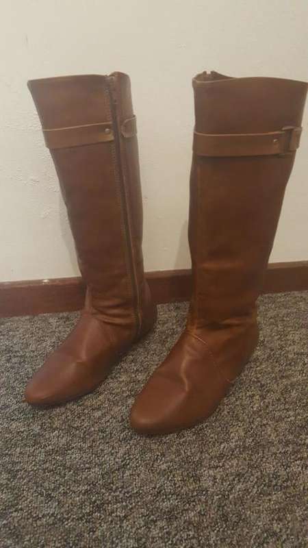 Tan Flat Boots