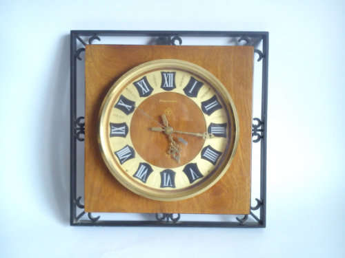 Vintage Soviet wall clock Jantar - Made in USSR - Working