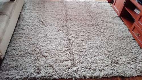 Hand knotted of natural wool shaggy rug - 215 x 215 cm