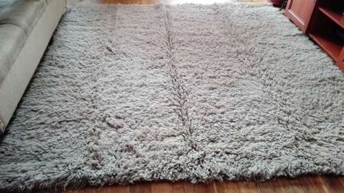 Hand knotted of natural wool shaggy rug - 215 x 215 cm
