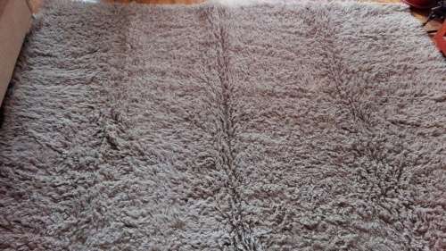 Hand knotted of natural wool shaggy rug - 215 x 215 cm