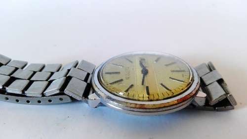 Vintage Soviet men's Raketa Wrist Watch, Round dial