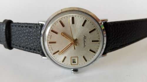 Soviet vintage men's wrist watch Raketa, date