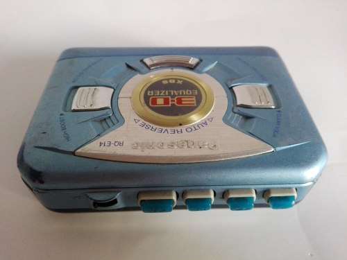 VINTAGE WALKMAN, CASSETTE TAPE PLAYER PANASONIC RQ E 14