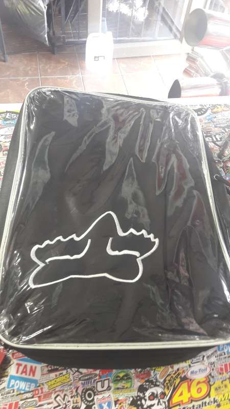 CAR SEAT COVERS