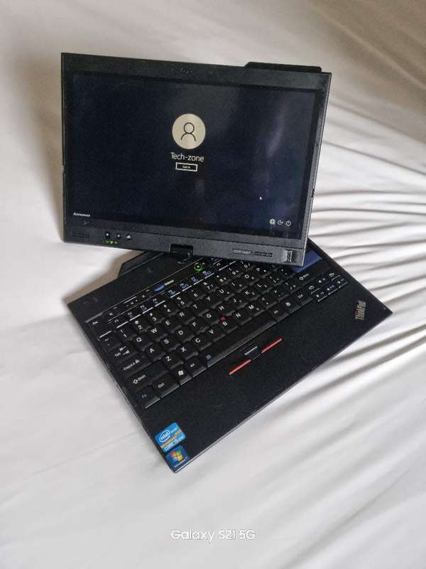 Lenovo Touchscreen Core i5 2nd gen (2540M @ 2.6 GHz) 4 GB RAM, 320 GB HDD Battery life 1 hour