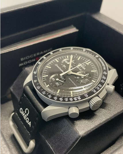 OMEGA X SWATCH Moonwatch Mission To The Moon 42mm Bioceramic Case S033M100