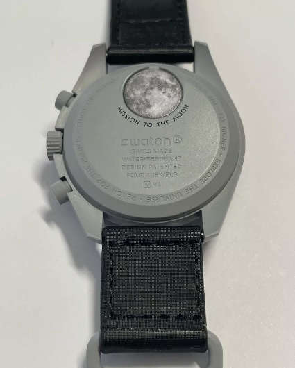 OMEGA X SWATCH Moonwatch Mission To The Moon 42mm Bioceramic Case S033M100