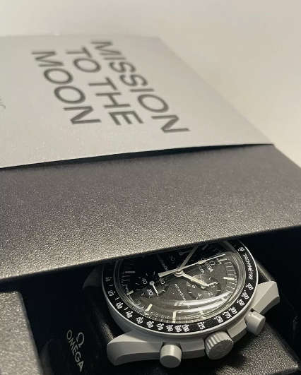 OMEGA X SWATCH Moonwatch Mission To The Moon 42mm Bioceramic Case S033M100