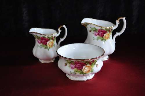 Royal Albert "Old Country Roses" Creamer, Milk Jug & Sugar Bowl