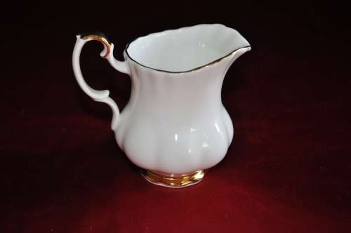 Royal Albert "Val D'or" Coffee Creamer.