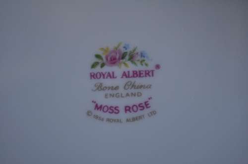 Royal Albert "Moss Rose" Lidded Tureen  --  Collections or Courier please!