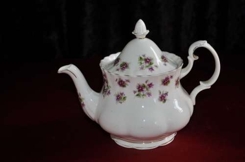 Royal Albert "Sweet Violets" Teapot For Two  --  Collections or Courier Please!!