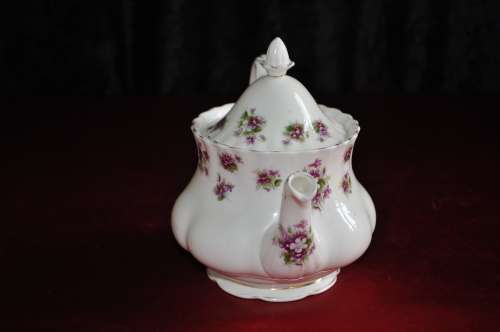 Royal Albert "Sweet Violets" Teapot For Two  --  Collections or Courier Please!!