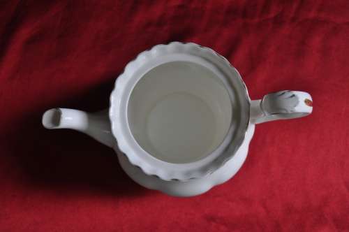 Royal Albert "Sweet Violets" Teapot For Two  --  Collections or Courier Please!!
