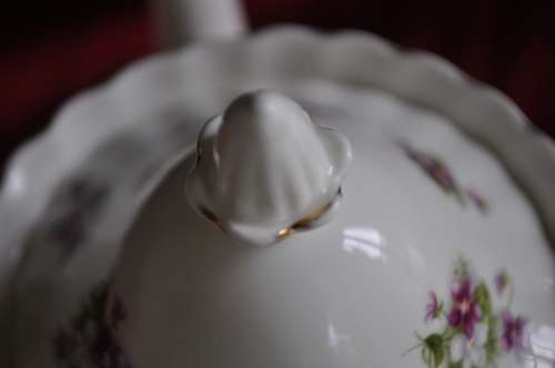 Royal Albert "Sweet Violets" Teapot For Two  --  Collections or Courier Please!!
