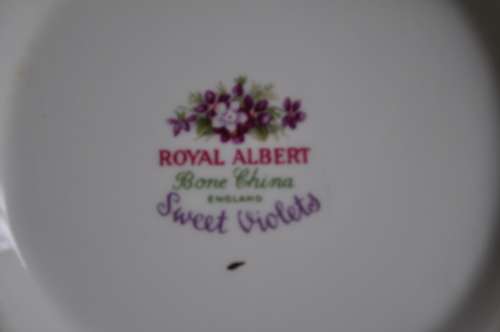 Royal Albert "Sweet Violets" Teapot For Two  --  Collections or Courier Please!!