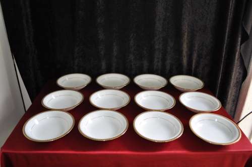 Noritake "Richmond" 66 Piece Dinner Set  --  Courier or Collection Please!!