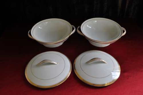 Noritake "Richmond" 66 Piece Dinner Set  --  Courier or Collection Please!!