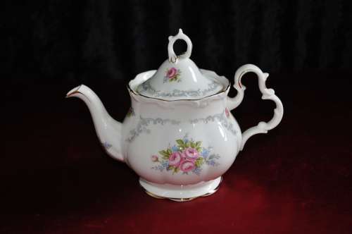 Royal Albert "Tranquillity" Tea For Two   ----   Collections or Courier Please!