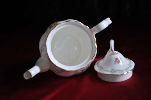 Royal Albert "Tranquillity" Tea For Two   ----   Collections or Courier Please!