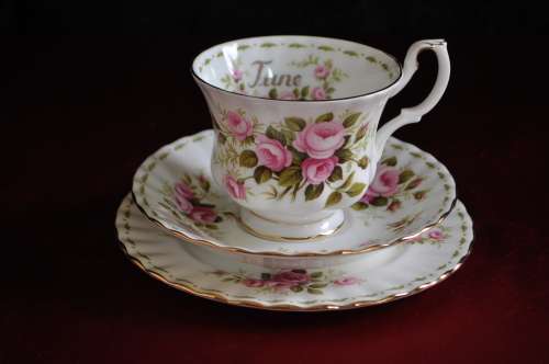 Royal Albert Flower Of The Month June "Roses" Trio