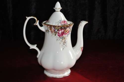 Royal Albert "Autumn Rose" 15 Piece Coffee Set