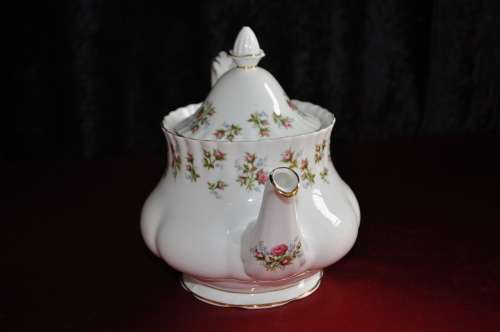 Royal Albert "Winsome" 40 Piece Tea Set  --  Collections or Courier Please!!