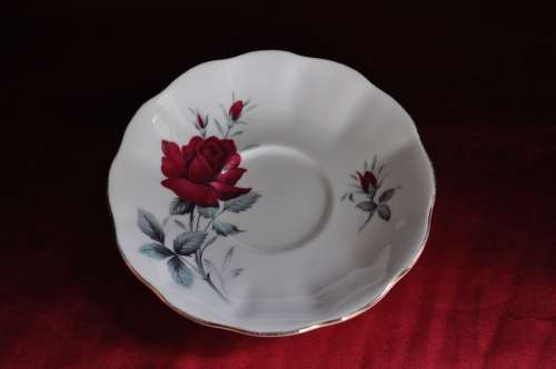 Royal Albert "Sweet Romance" Trio
