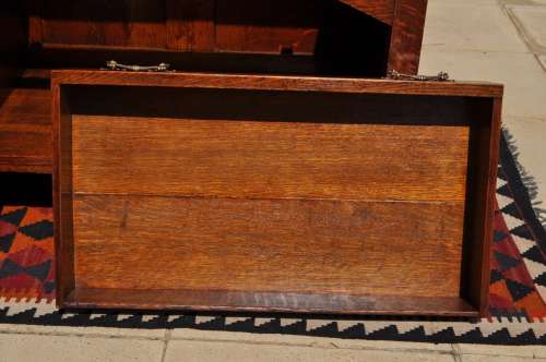 Oak Dressing Table --  Collections Only !!!!