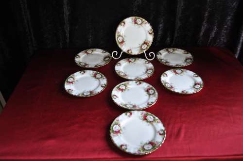 Royal Albert "Celebration" Part Dinner Set (44 Piece)  --  Collections or Courier Please!!