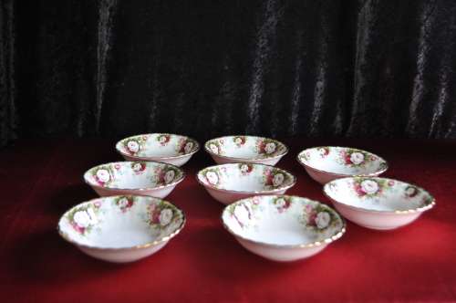 Royal Albert "Celebration" Part Dinner Set (44 Piece)  --  Collections or Courier Please!!