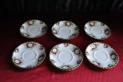 Royal Albert "Celebration" Part Dinner Set (44 Piece)  --  Collections or Courier Please!!