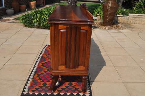 Walnut Sideboard  --  Collections Only!!