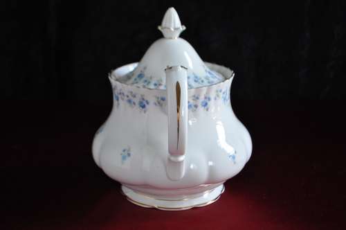 Royal Albert "Memory Lane" 40 Piece Tea Set.  ---   Collections or Courier Please!!