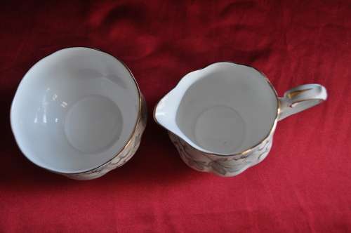 Royal Albert "Silver Maple" Large Coffee Pot, Milk & Sugar.