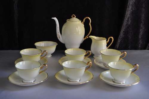 Royal Albert Unnamed 15 Piece Coffee Set ----   Collections or Courier Please!!
