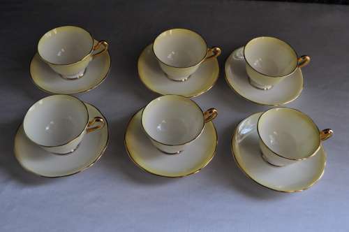 Royal Albert Unnamed 15 Piece Coffee Set ----   Collections or Courier Please!!