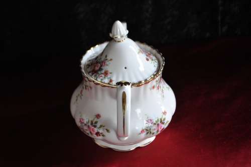 Royal Albert "Cottage Garden" 40 Piece Tea Set, Cake Lifter And Sugar Spoon.