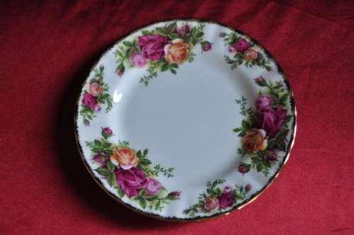 Royal Albert "Old Country Roses" Trio