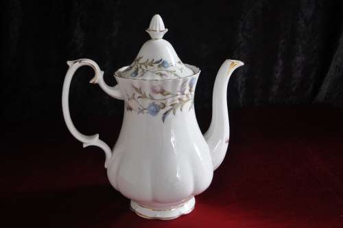 Royal Albert "Brigadoon" Coffee Pot Damaged!  -  Courier or Collection Please!